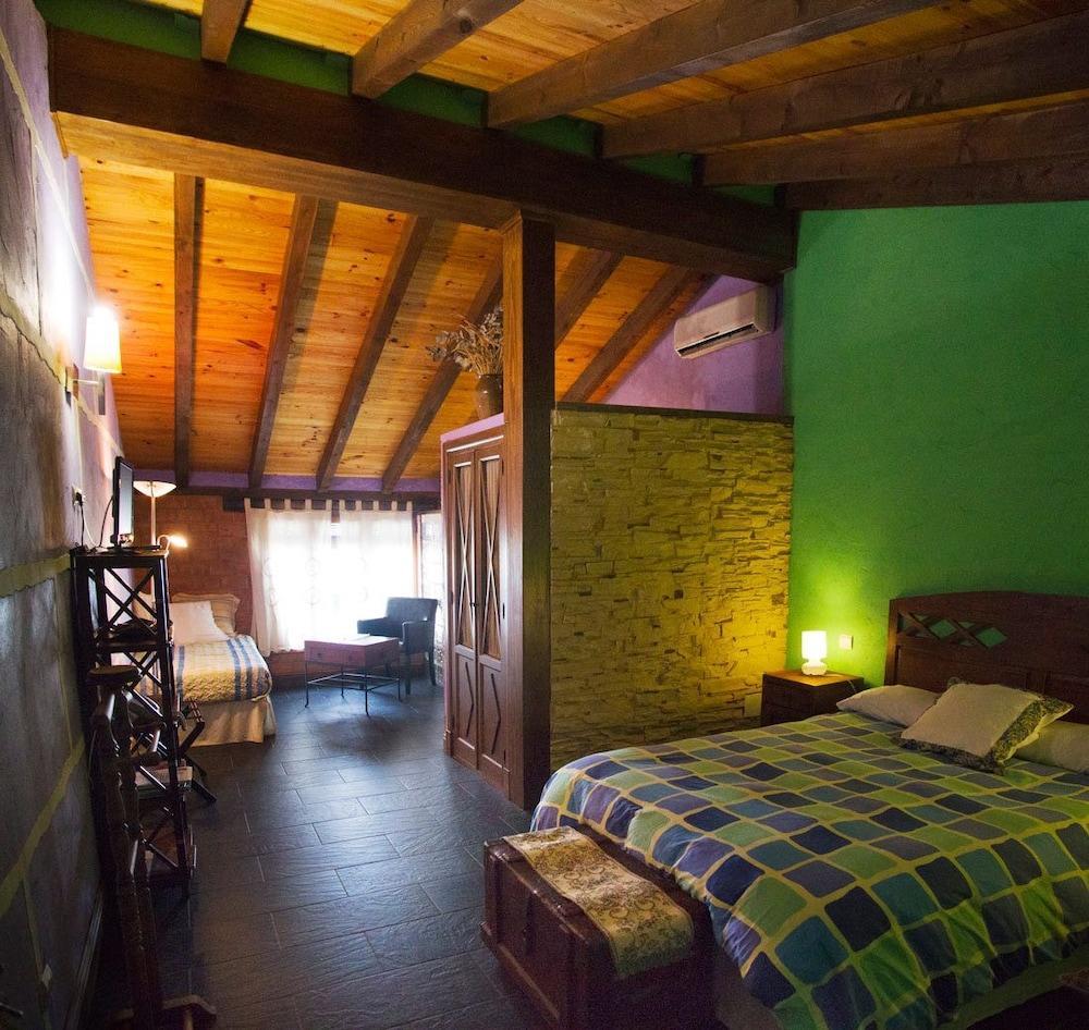 La Casona Del Abuelo Parra Villanueva De Los Infantes